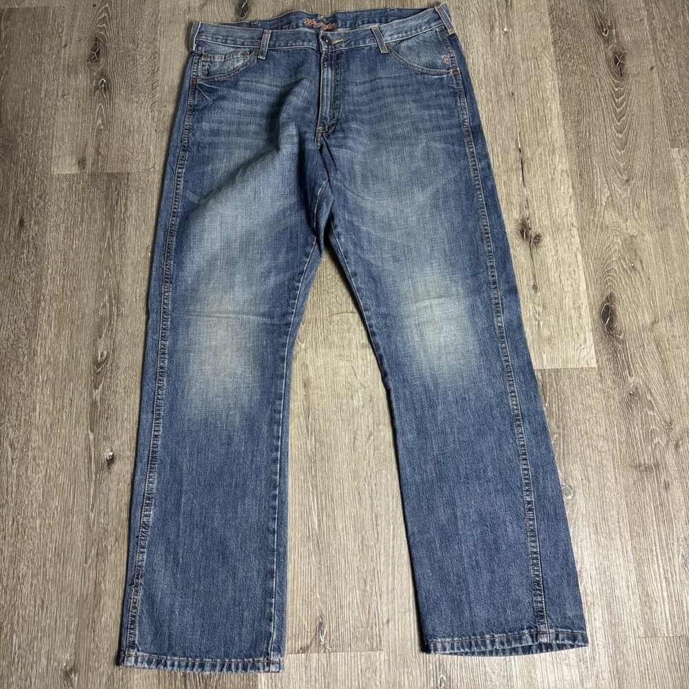 Wrangler Men's 38x33 Cotton 88MWZLY Slim Straight Med Wash‎ Jeans